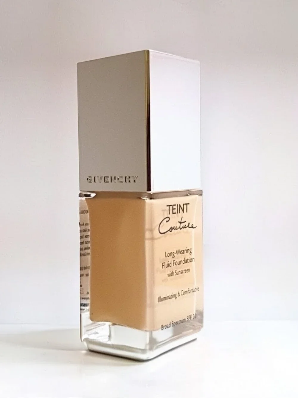 Givenchy teint couture